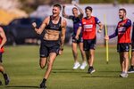 BigFooty.com2043296032.jpg