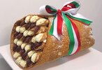 Giant-Cannolo-1.jpg