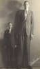 220px-Robert_Wadlow_and_his_father.jpg