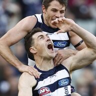 #6 Thorp #7 Selwood LOL