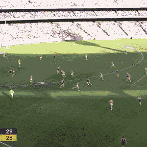 R23 v Hawks (2).gif