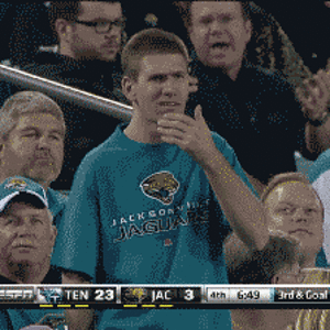 funny-gif-confused-guy-game (1).gif