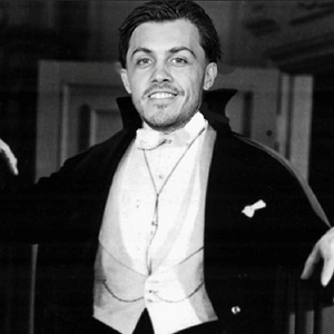 Brad Close - Dracula.png