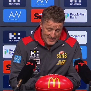 Window_and_Damien_Hardwick_says_matchwinning_free_against_Gold_Coast__unwarranted___Lyon_lets_...png