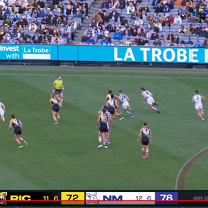 Final Quarter Stoppage - Image 3 - Parker shepherds Wardlaw.png