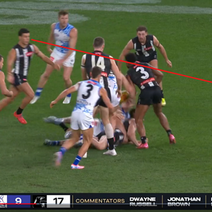 Quarter 2 - Stoppage 1 - Image 3 - Daicos looking to burst through.png