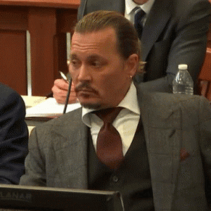 johnny-depp-court-trial-reactions-fb2x8l5r92oo6lce.gif