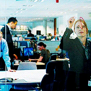 tumblr_mj2i66BMQI1r9pt1so2_250.gif