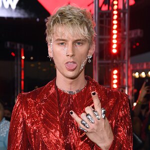 machine gun kelly vmas 2021 pearls.jpg